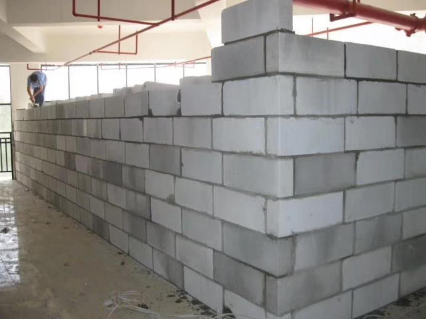 扶余蒸压加气混凝土砌块承重墙静力和抗震性能的研究